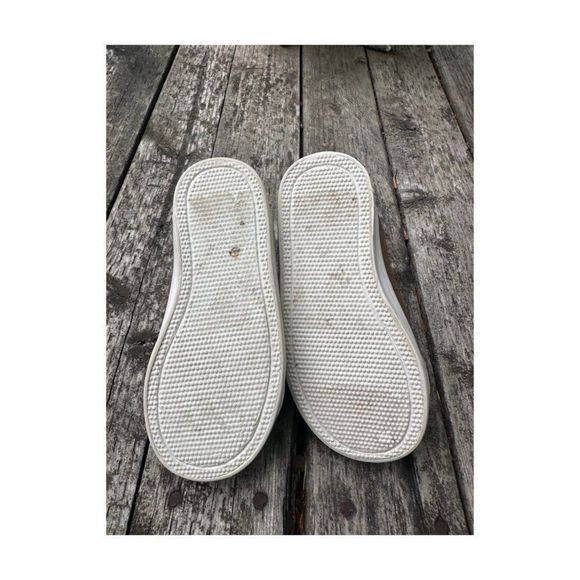 Old navy Sneakers Tan Navy White Sole Triple Strap Hook & Loop Sz 9 Toddler - Picture 7 of 9